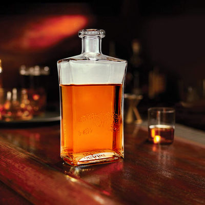 Газированные напитки 700 мл 500 мл квадратная бутылка водки из пустого цилиндра спиртного стекла