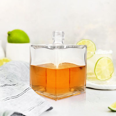 Приемлемый логотип клиента Стеклянная бутылка для водки Виски Ликер 500 мл 700 мл 1000 мл