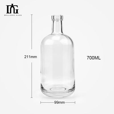 Стеклянная бутылка 500 мл для соков, бренди, водки и ликеров с гравюрой