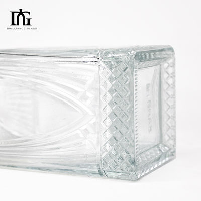 Стеклянная бутылка для алкоголя с пробкой и винтовой крышкой