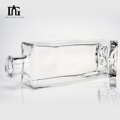 OEM/ODM Приемлемая продажа 500ml 700ml 750ml Квадратная форма Прозрачная стеклянная бутылка для напитков