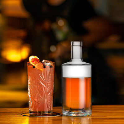 700 мл стеклянная бутылка для водки рома виски экранография горячее штампование живопись гравировка