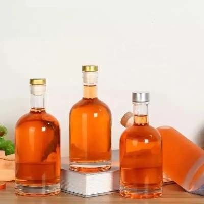 Тип уплотнения CORK 100ml 200ml 375ml 500ml 750ml Матро-черно-белая стеклянная бутылка для джина