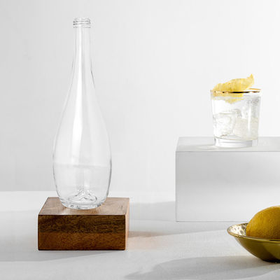 375 мл 500 мл 750 мл Прозрачная стеклянная бутылка с прокатным крышкой