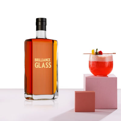 Выгравировка поверхности обработки 750 мл квадратной формы стеклянный спирт водка бутылка рома для алкоголя