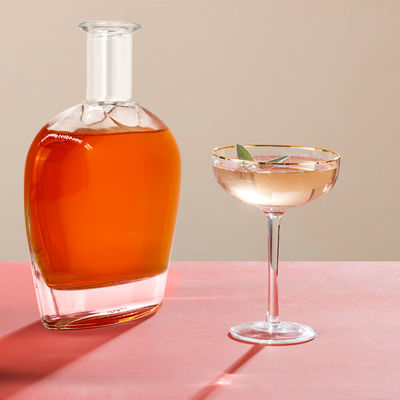 Промышленные напитки на заказ Пустая стеклянная бутылка для виски Водка Ликер 500-750 мл