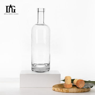 Конфигурация логотипа Ликеры Стеклянная бутылка для напитков в классическом дизайне