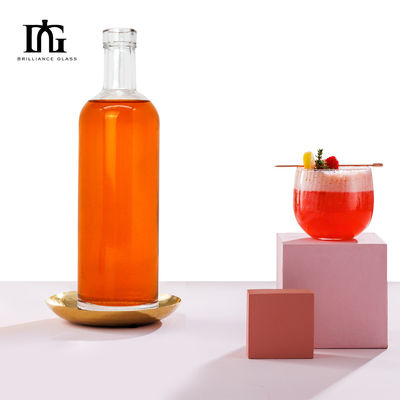 Конфигурация логотипа Ликеры Стеклянная бутылка для напитков в классическом дизайне