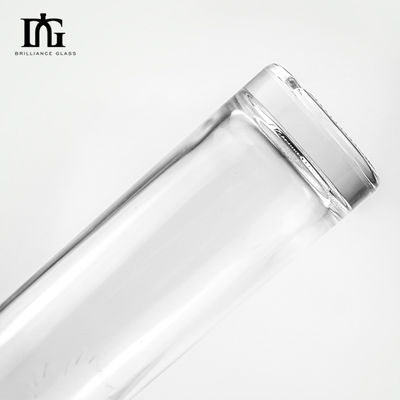 OEM/ODM Приемлемо 750 мл водка ликер стеклянная бутылка с металлической крышкой и пробкой винтовой крышкой