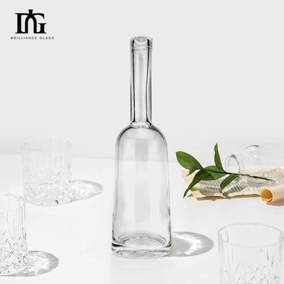 Пустая стеклянная бутылка алкоголя 500 мл
