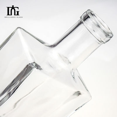Выгравированная 700 мл 750 мл стеклянная бутылка для виски водки спиртных напитков джин OEM / ODM приемлемо