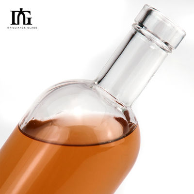 OEM/ODM Приемлемо 500ml 700ml Прозрачные стеклянные бутылки для спиртных напитков
