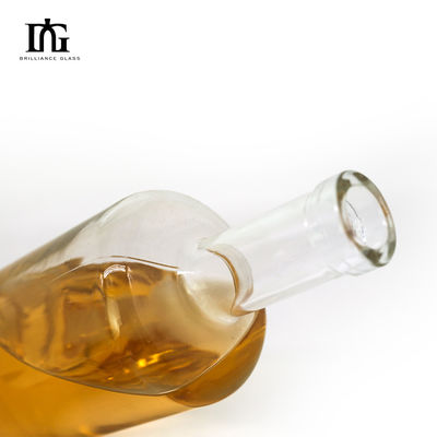 Серийное печать и горячая штамповка на 300 мл стеклянной бутылке с гравирующей пробкой